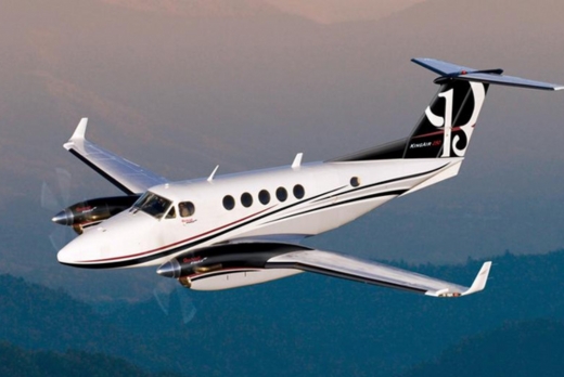 Super King B200